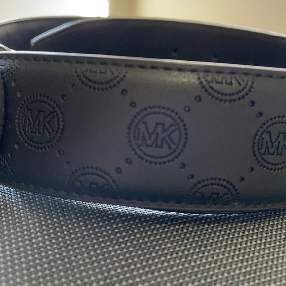 Ladies Belt - Picture 3 of 6